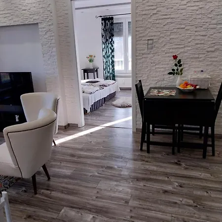 Rozinka Appartement Dunaújváros